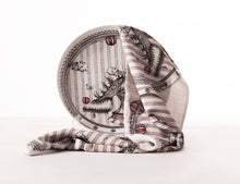 Carica l'immagine nel visualizzatore di Gallery, Dragana Adamov Collection Plate Tiger Shoe Circus Designer Foulard Scarf