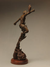 Carica l'immagine nel visualizzatore di Gallery, Detail Man Hawk Warrior Spirit Man and Hawk Bird Vertical Flight Statue Flying and Nature Bronze Sculpture