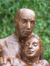 將圖片載入圖庫檢視器 Compatibility ~ Couple Sculpture
