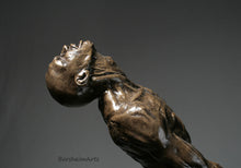 將圖片載入圖庫檢視器 Detail in profile of the black man leaning back and screaming intensely with effort to resist or rebel from what is holding him down,  Against the Dying of the Light - Rage Rage bronze sculpture