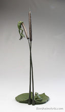 Charger l'image dans la galerie, tabletop aquatic bronze sculpture, Cattails and Frog Legs Lily Pad Green Art