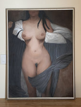 Laden Sie das Bild in den Galerie-Viewer, A framed painting of a nude woman draped in dark blue and white fabric, displayed on a wall above a wooden table surface.
