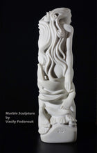 將圖片載入圖庫檢視器 White marble sculpture with intricate swirling long hair design and showing the artist's logo on a black background, credited to Vasily Fedorouk.
