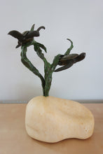 Charger l&#39;image dans la galerie, Decorative sculpture in bronze of two sea turtles swimming near a kelp plant growing out of a stone base [as a sandy seabed] on a plain background.
