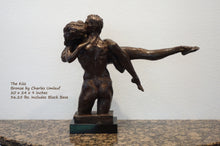 Cargar imagen en el visor de la galería, Charles Umlauf Bronze Sculpture The Kiss Embracing Couple Art

